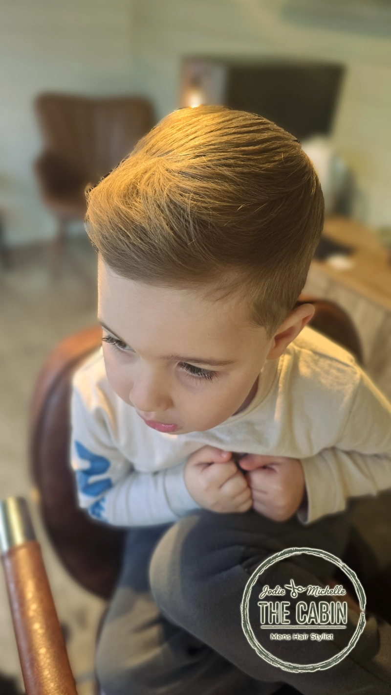 Standard men's haircut Daventry