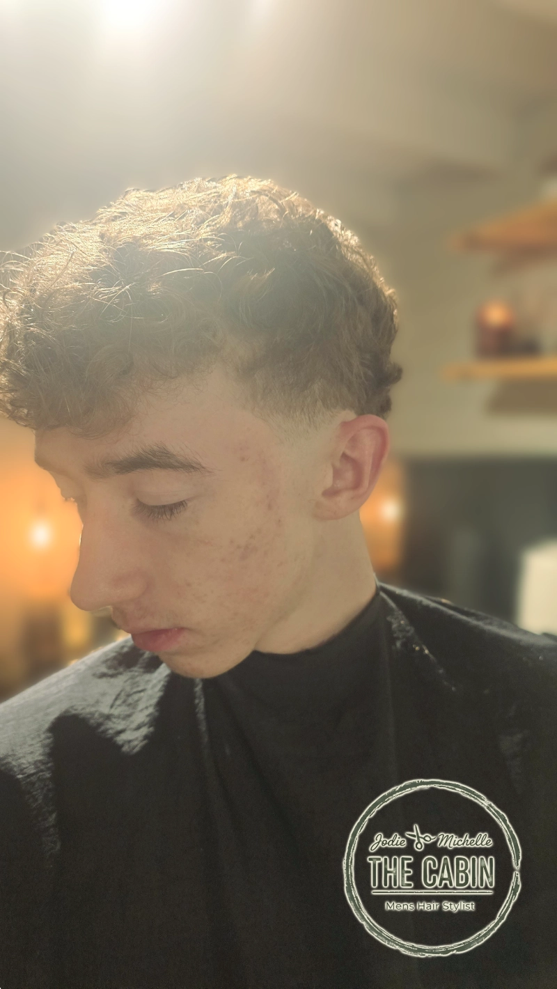Layered men's haircut Daventry